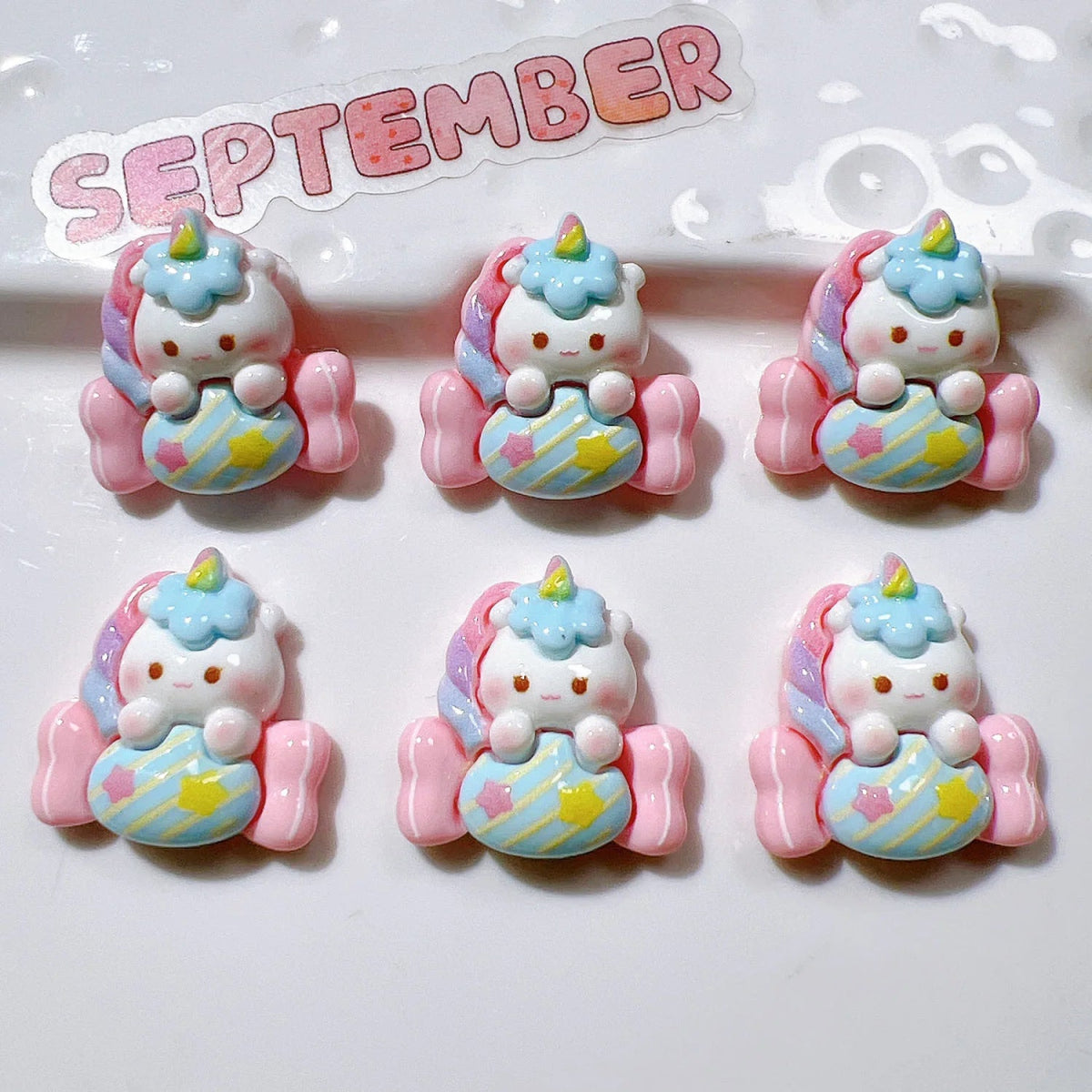 10 Accessoires en Résine Licorne | Cabochons Plats Arc - en - Ciel - DIY, Bijoux, Décoration - RukaCraft