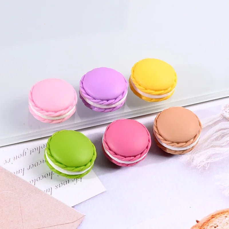 12/24 Pièces Macarons en Résine Kawaii | Cabochons Plats Miniatures pour DIY Bijoux, Décoration Téléphone - KAWAHIP - RukaCraft