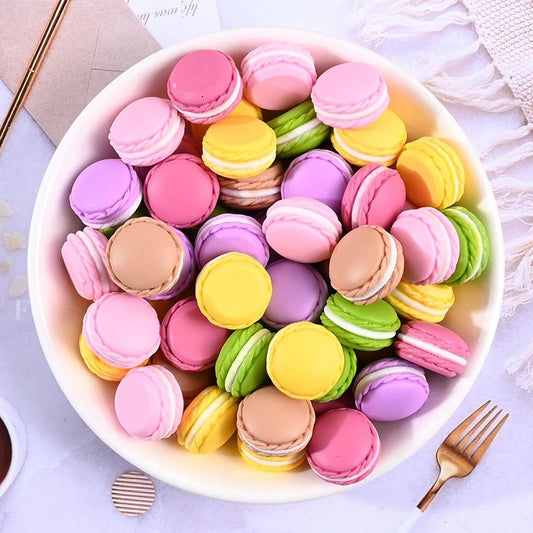 12/24 Pièces Macarons en Résine Kawaii | Cabochons Plats Miniatures pour DIY Bijoux, Décoration Téléphone - KAWAHIP - RukaCraft